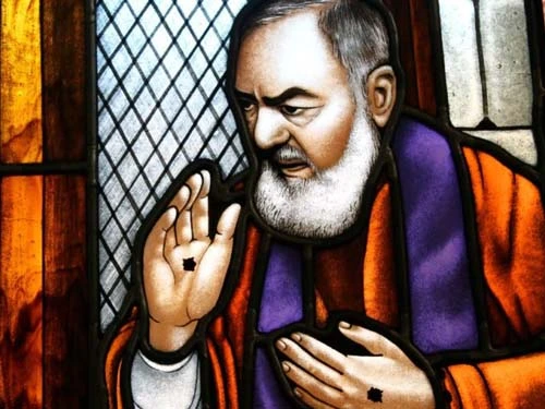 Preghiera per i momenti difficili: Padre Pio aiutami